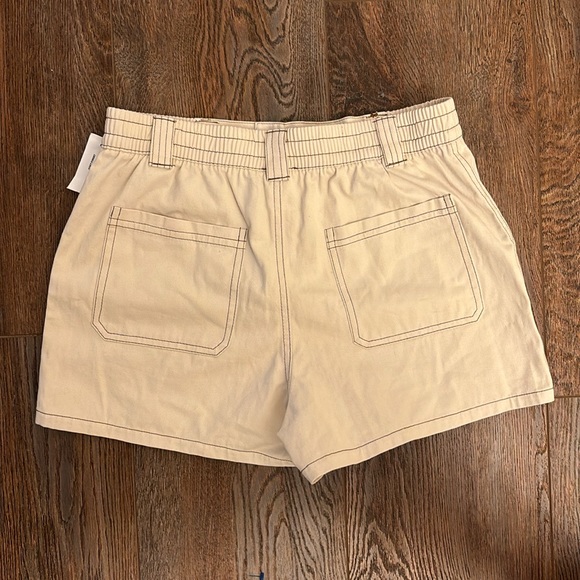 Full Tilt Junior’s Shorts, Size Large. “Ecru.” NWT. - Picture 5 of 7